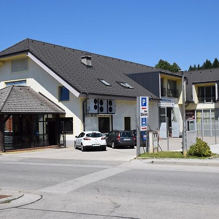 Hostel Novak Novo Mesto Exteriör bild