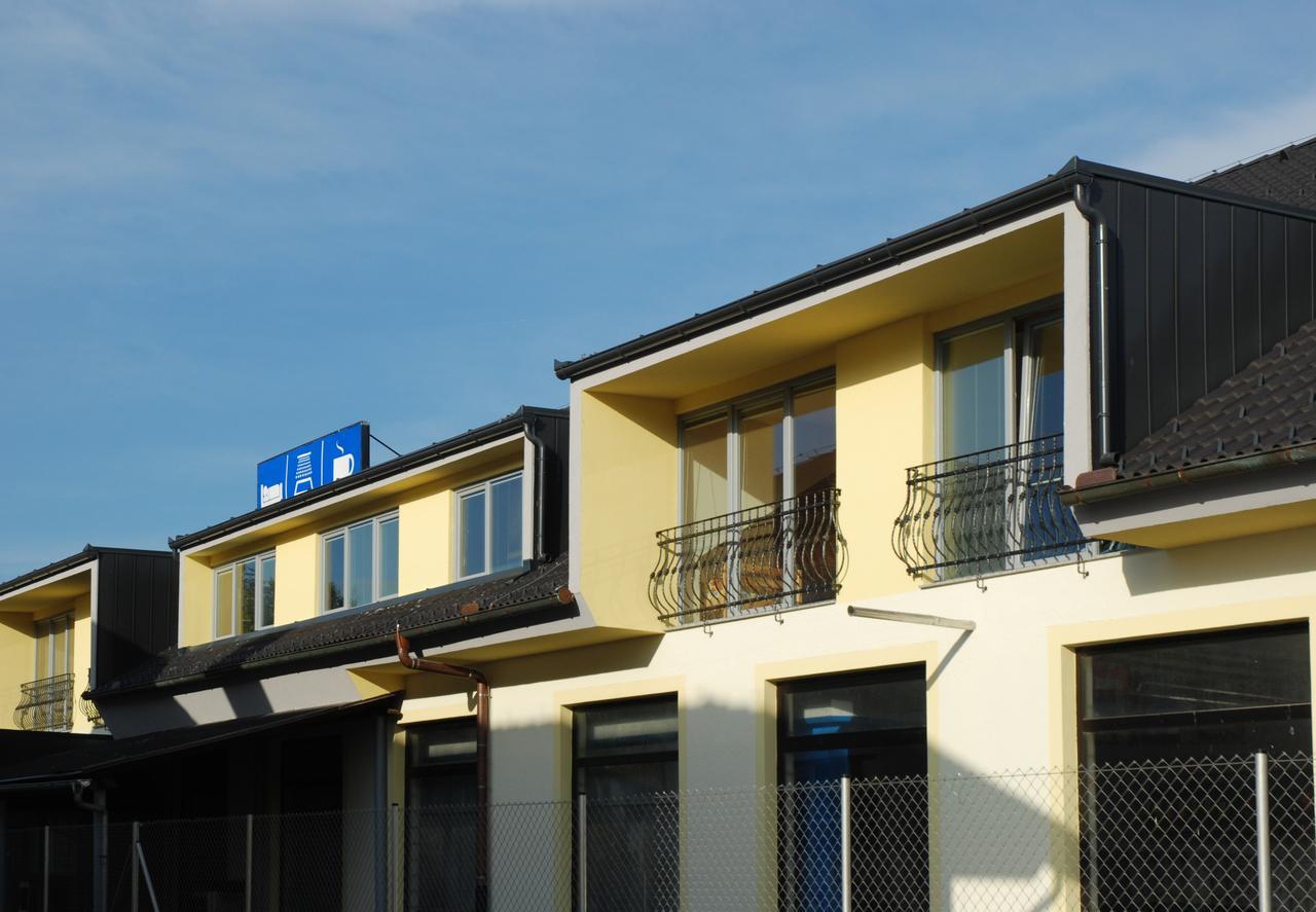 Hostel Novak Novo Mesto Exteriör bild