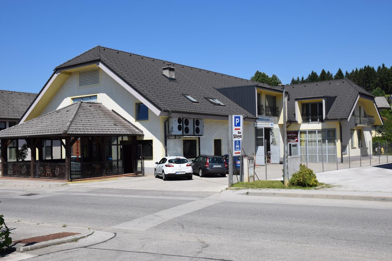 Hostel Novak Novo Mesto Exteriör bild