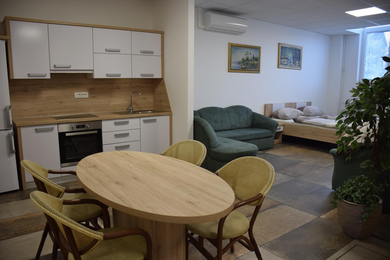 Hostel Novak Novo Mesto Exteriör bild